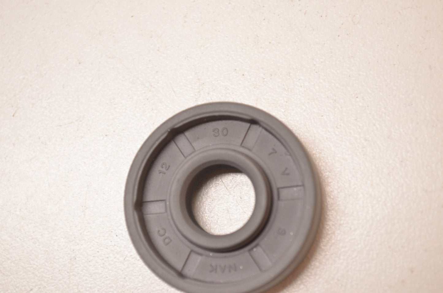 New NAK Oil Seal 12x30x7mm NOS