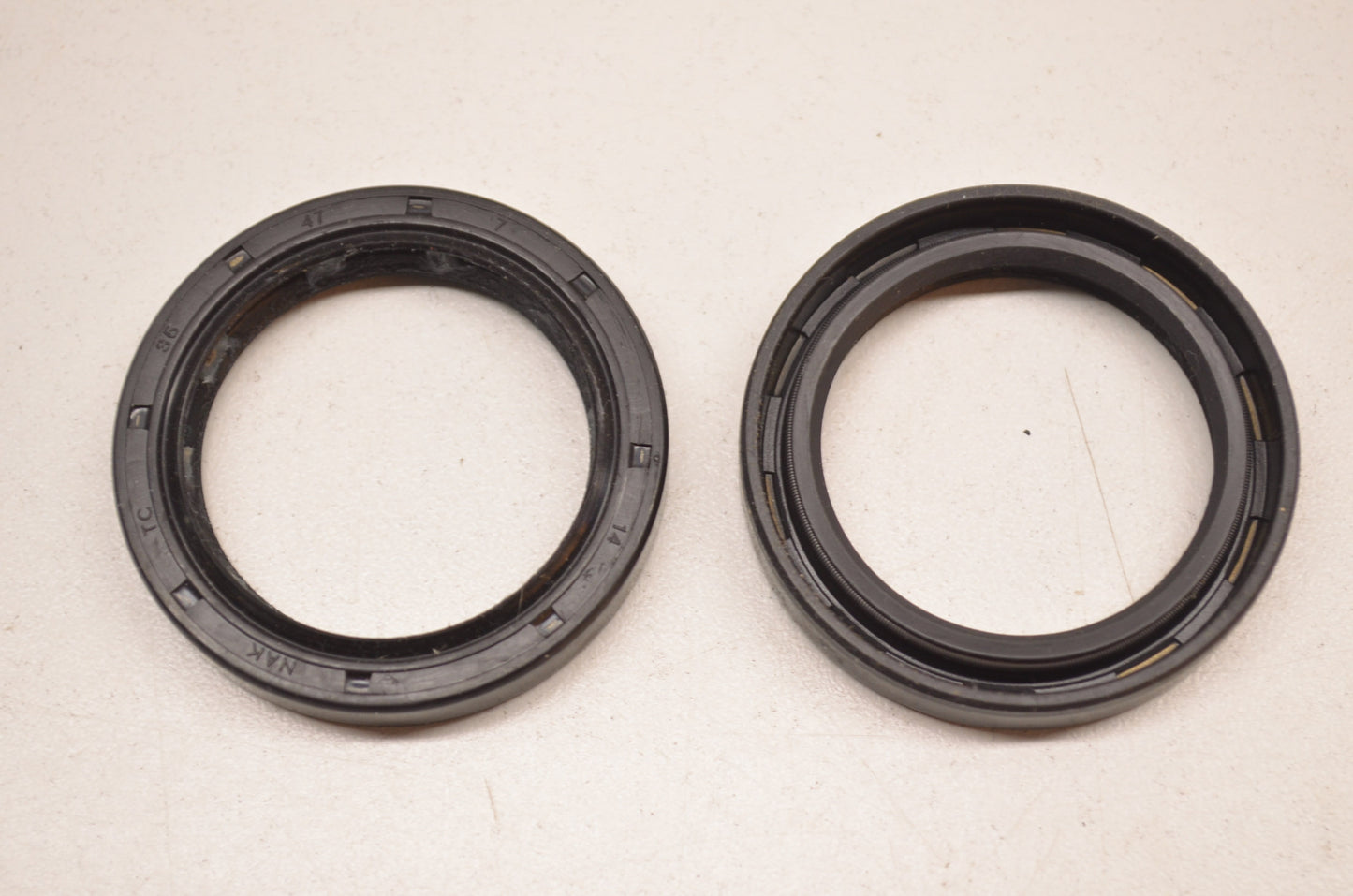 New NAK Oil Seal 35x47x7mm QTY 2 NOS