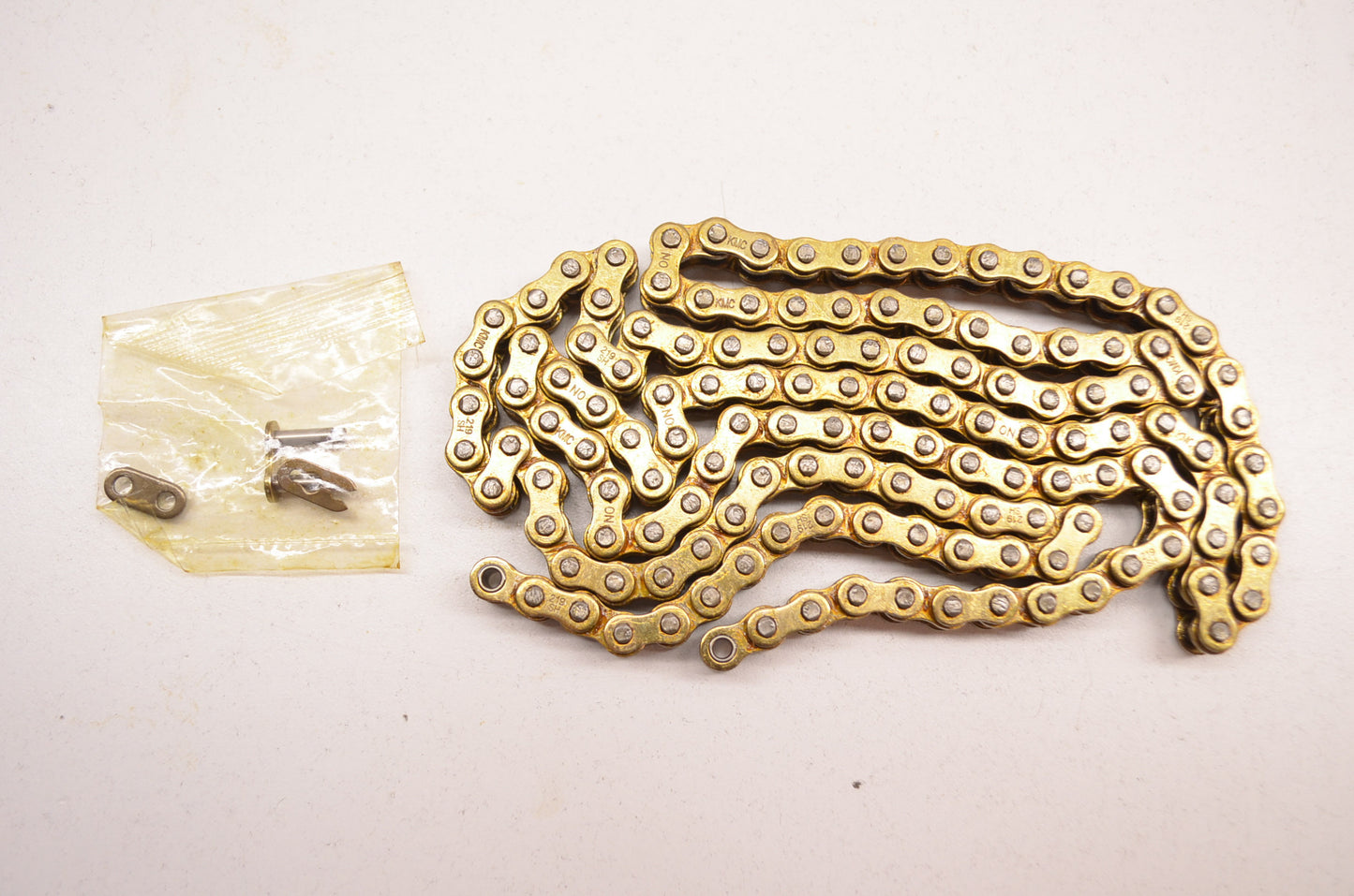 New KMC Chain 136 Links 219 SH NOS