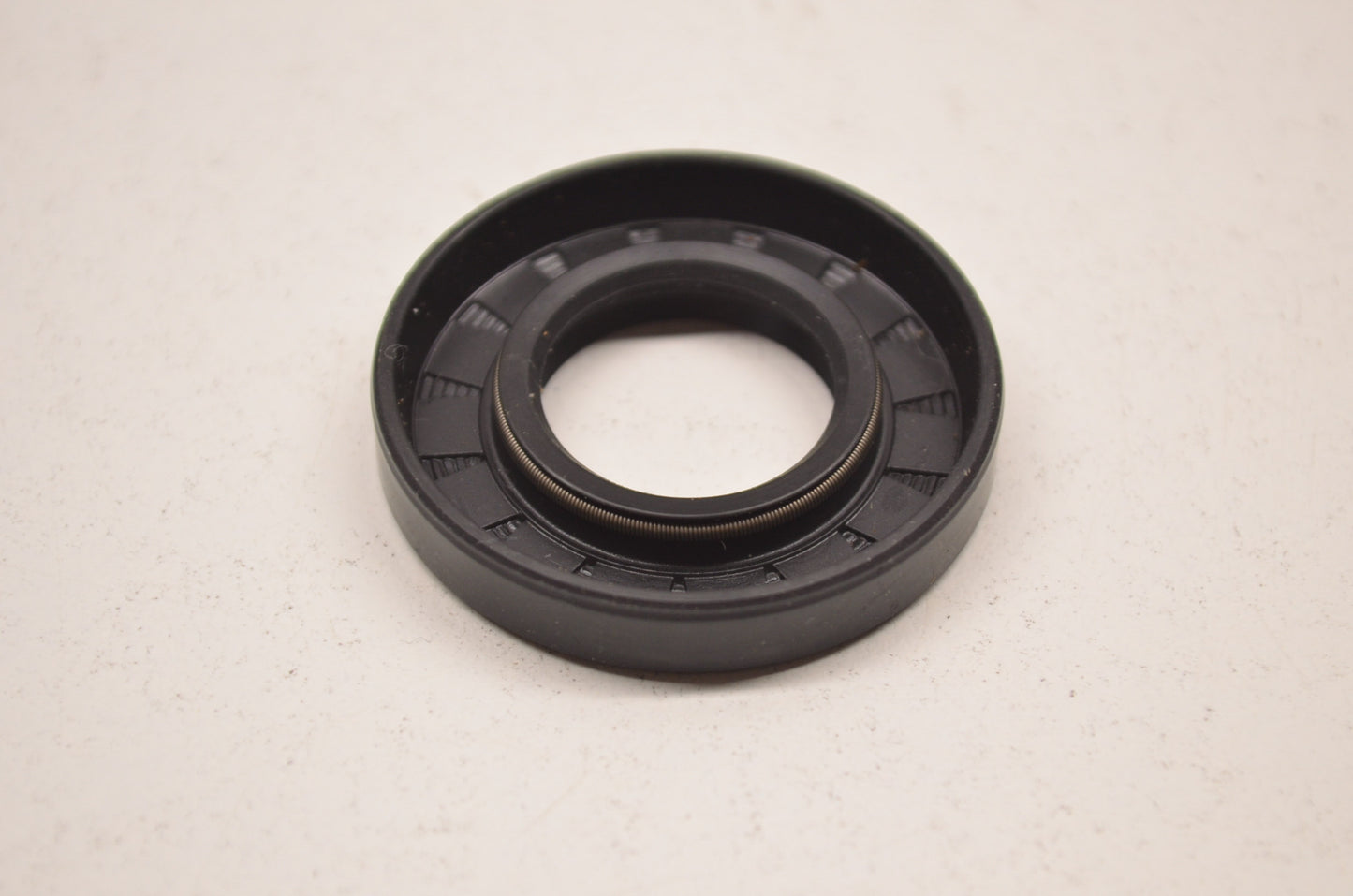 New TNT Oil Seal 20x40x7mm NOS