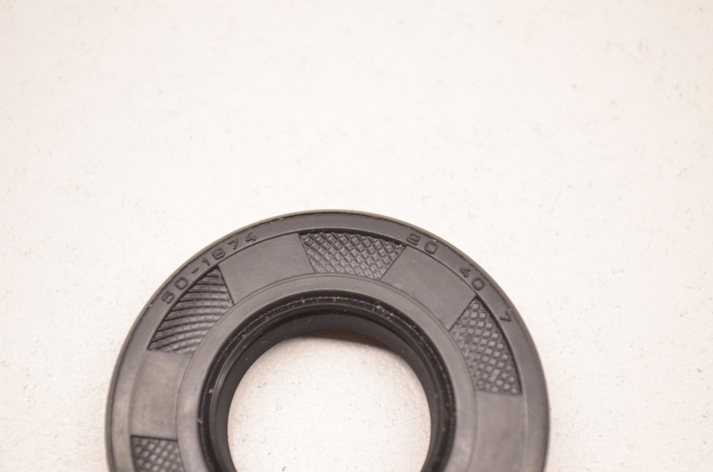 New TNT Oil Seal 20x40x7mm NOS