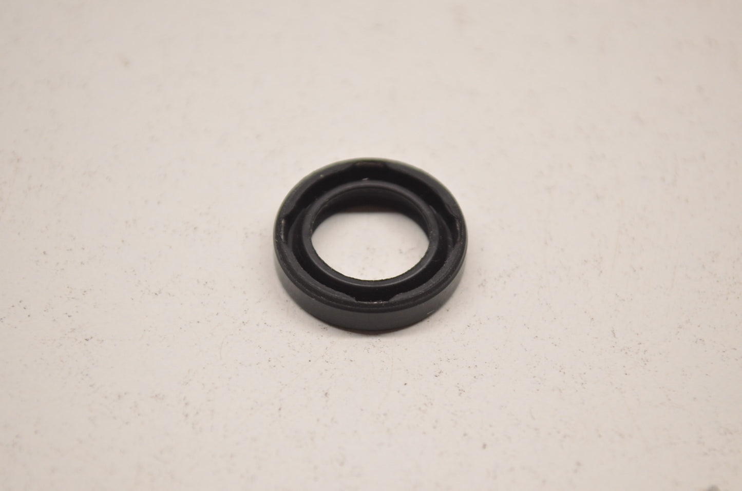 New TNT Oil Seal 12x18x4mm NOS