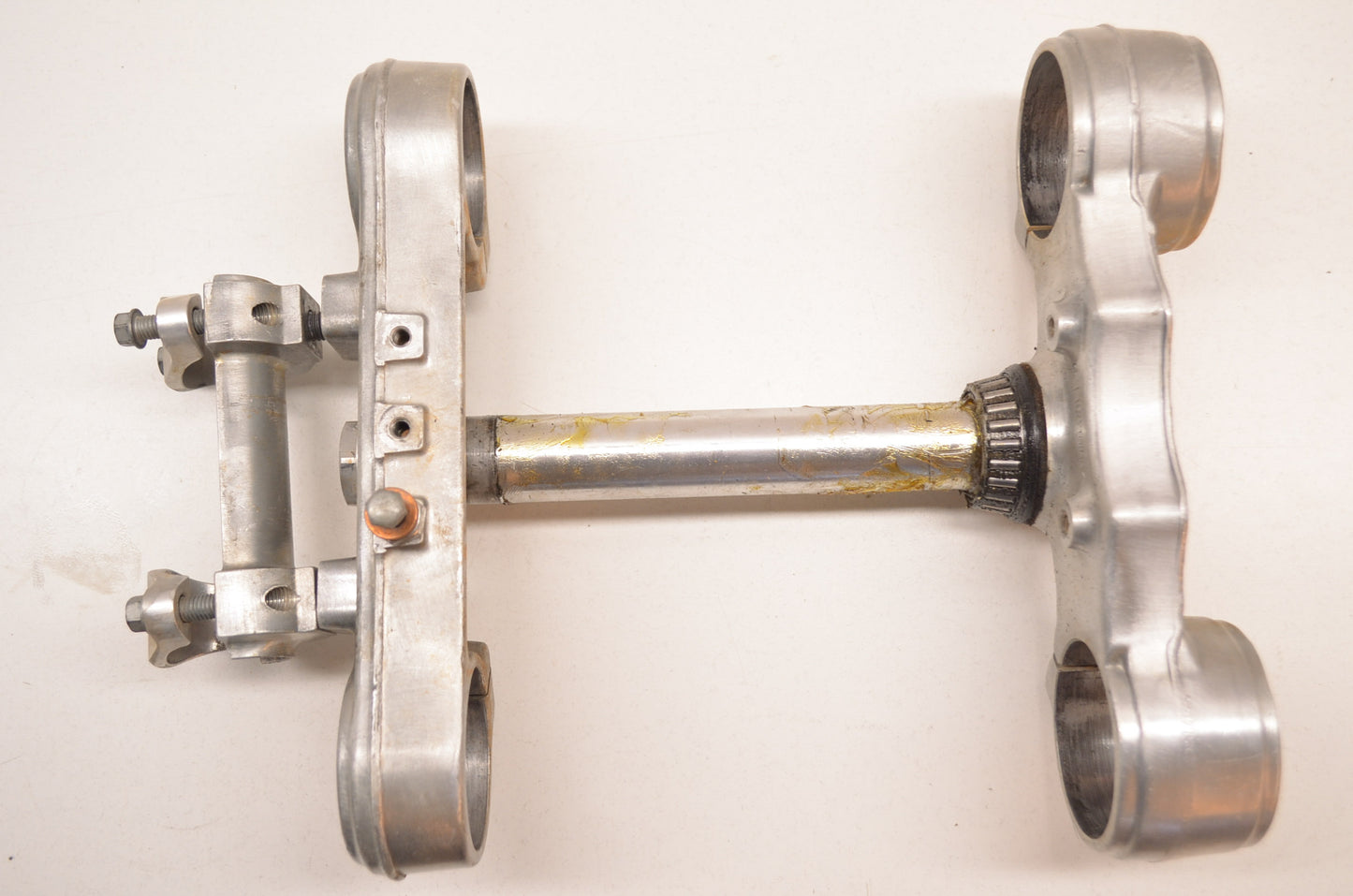 OEM KTM 59001034120, 59001031120 Triple Clamp Assembly