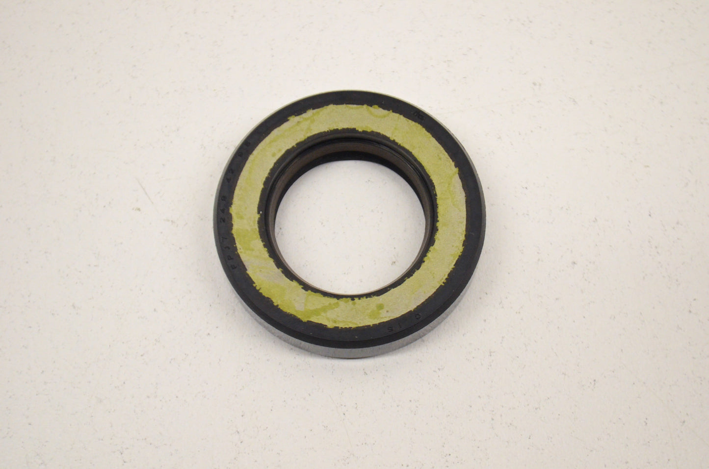 OEM Yamaha 93102-25M34-00 Oil Seal Type SD NOS