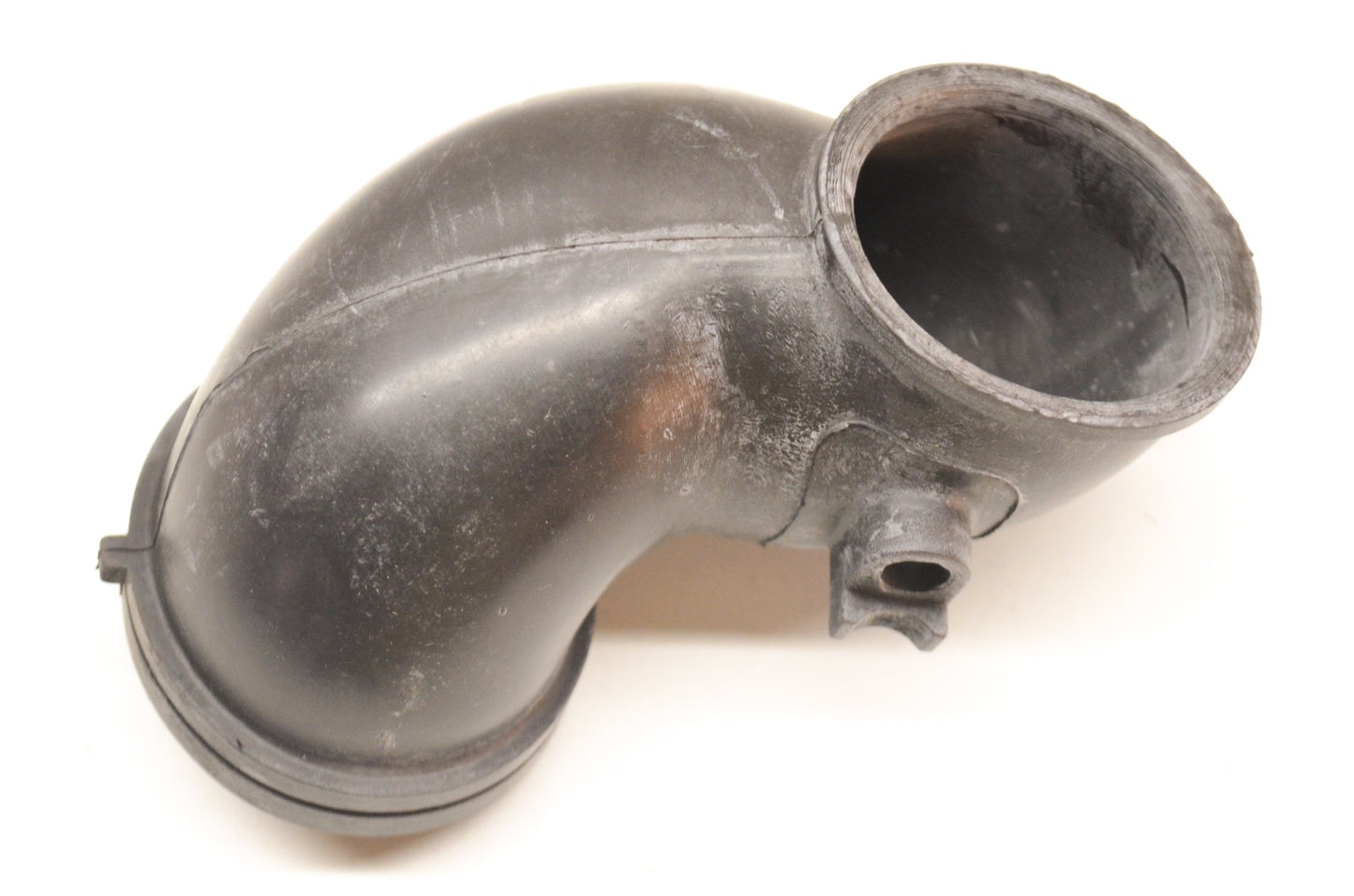 OEM Yamaha 4WV-14437-00-00 Duct NOS