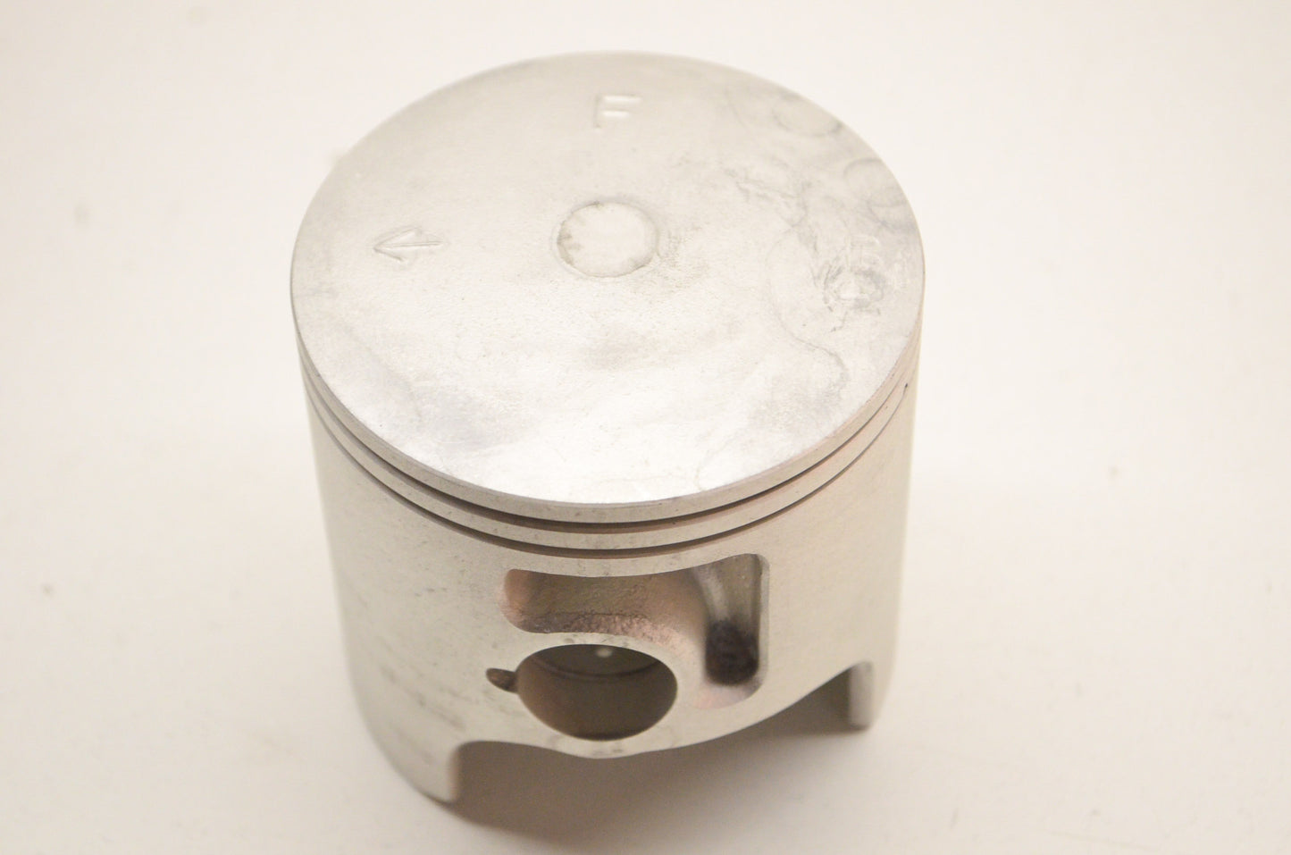 OEM Yamaha 6M6-11636-01-00 Piston 2 O/S 0.50 NOS