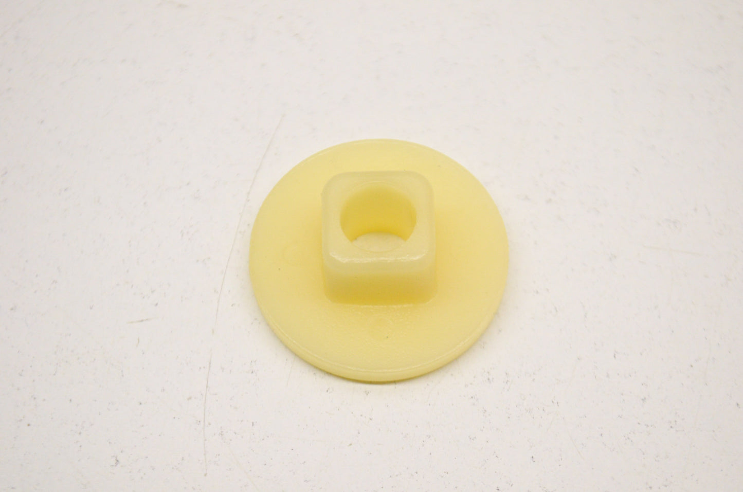 OEM Yamaha 584-84338-60-00 Body Fitting Collar
