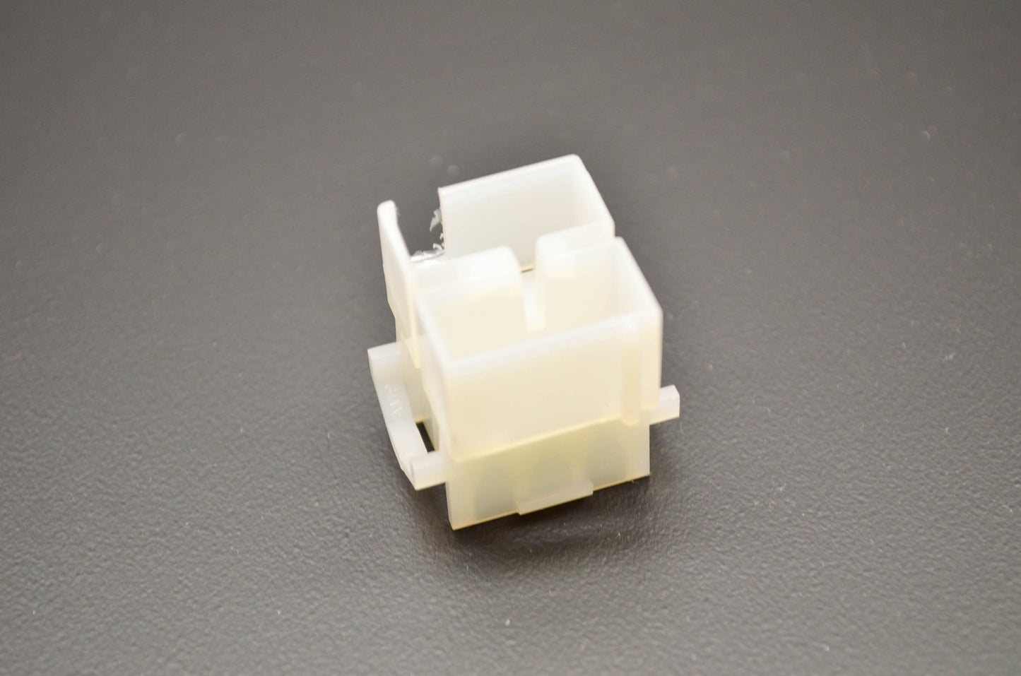 New Biker's Choice 6-Pin Wiring Insulator NOS