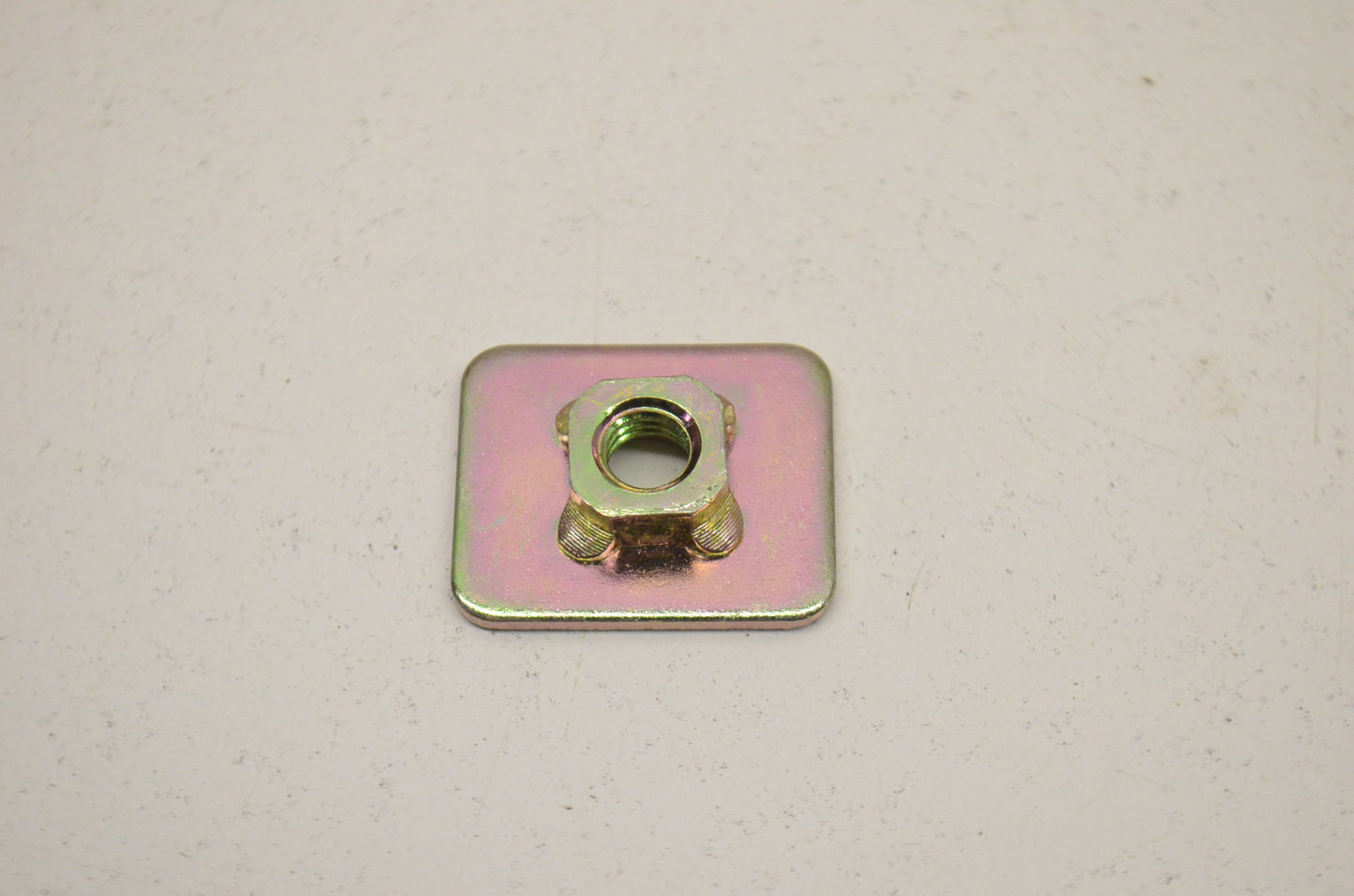 OEM Yamaha 42N-28317-00-00 Emblem Nut NOS