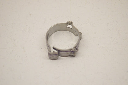OEM Yamaha 5PX-2411M-00-00 Clip NOS