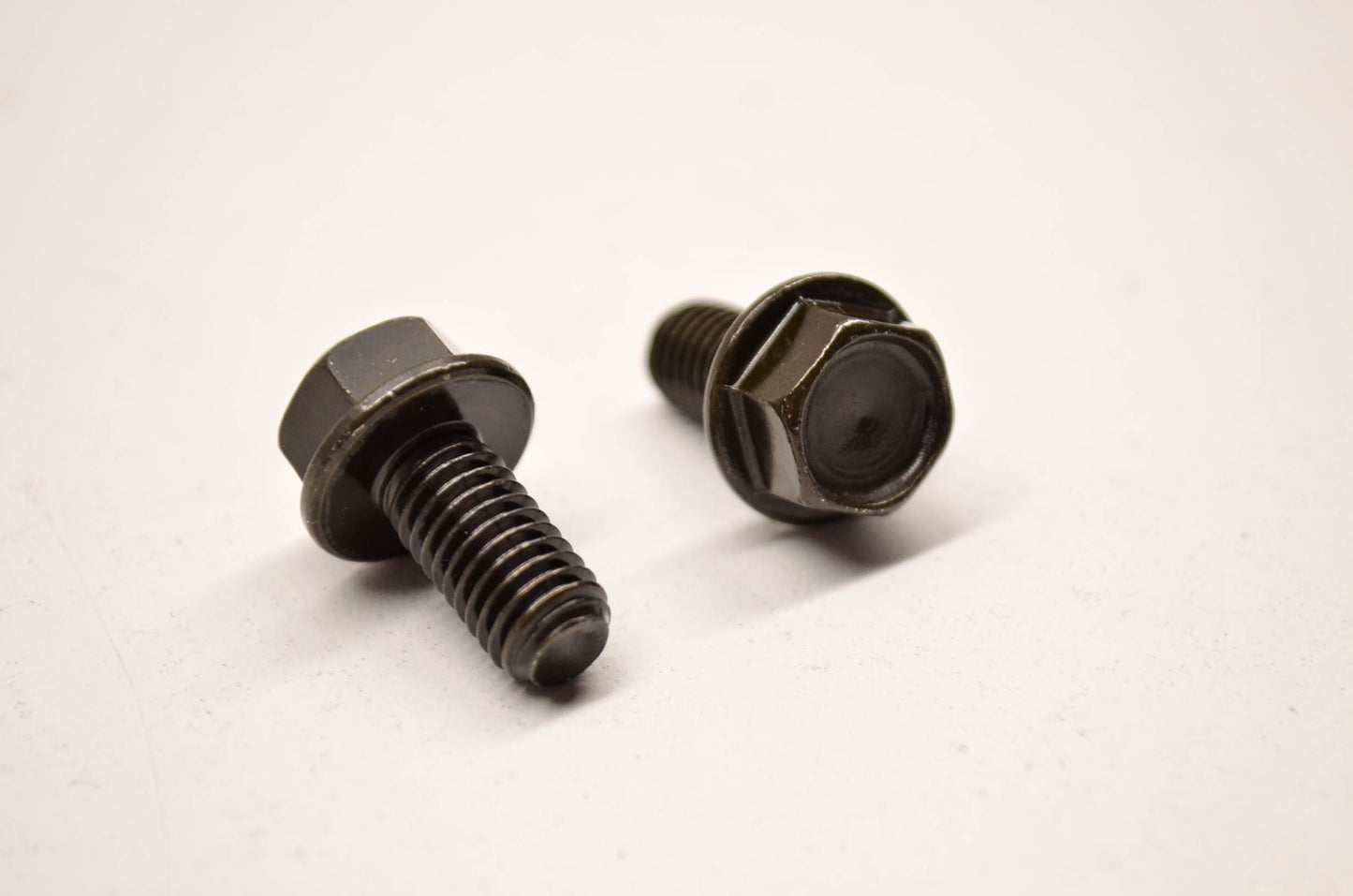 New Kymco Flange Bolt 8x16 QTY 2 NOS