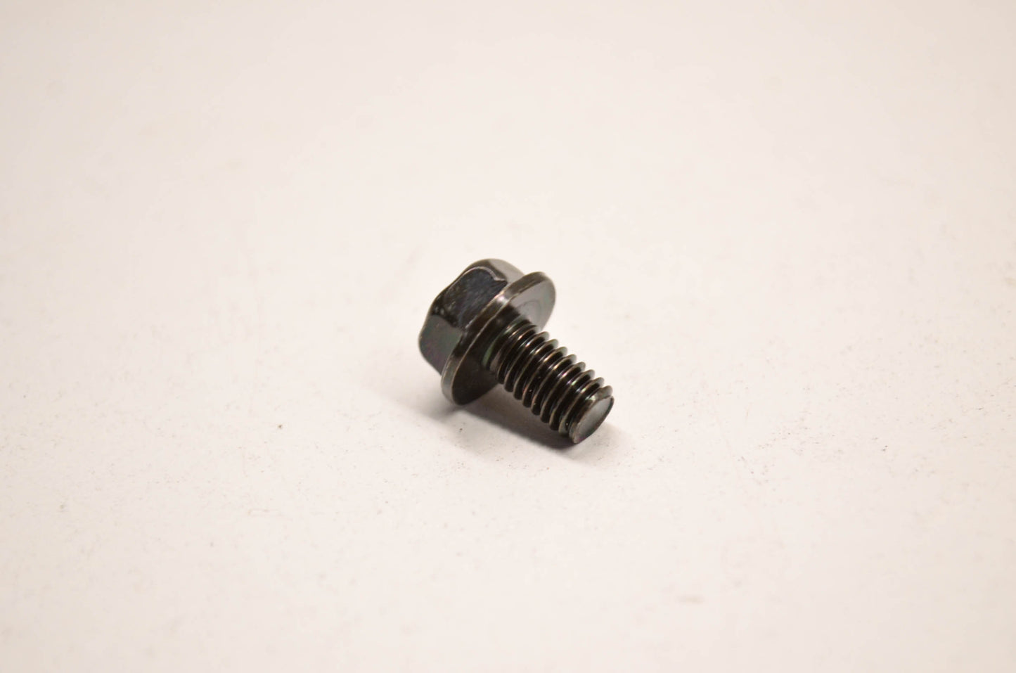 OEM Kawasaki 130J0610 Flanged Bolt 6X10 NOS