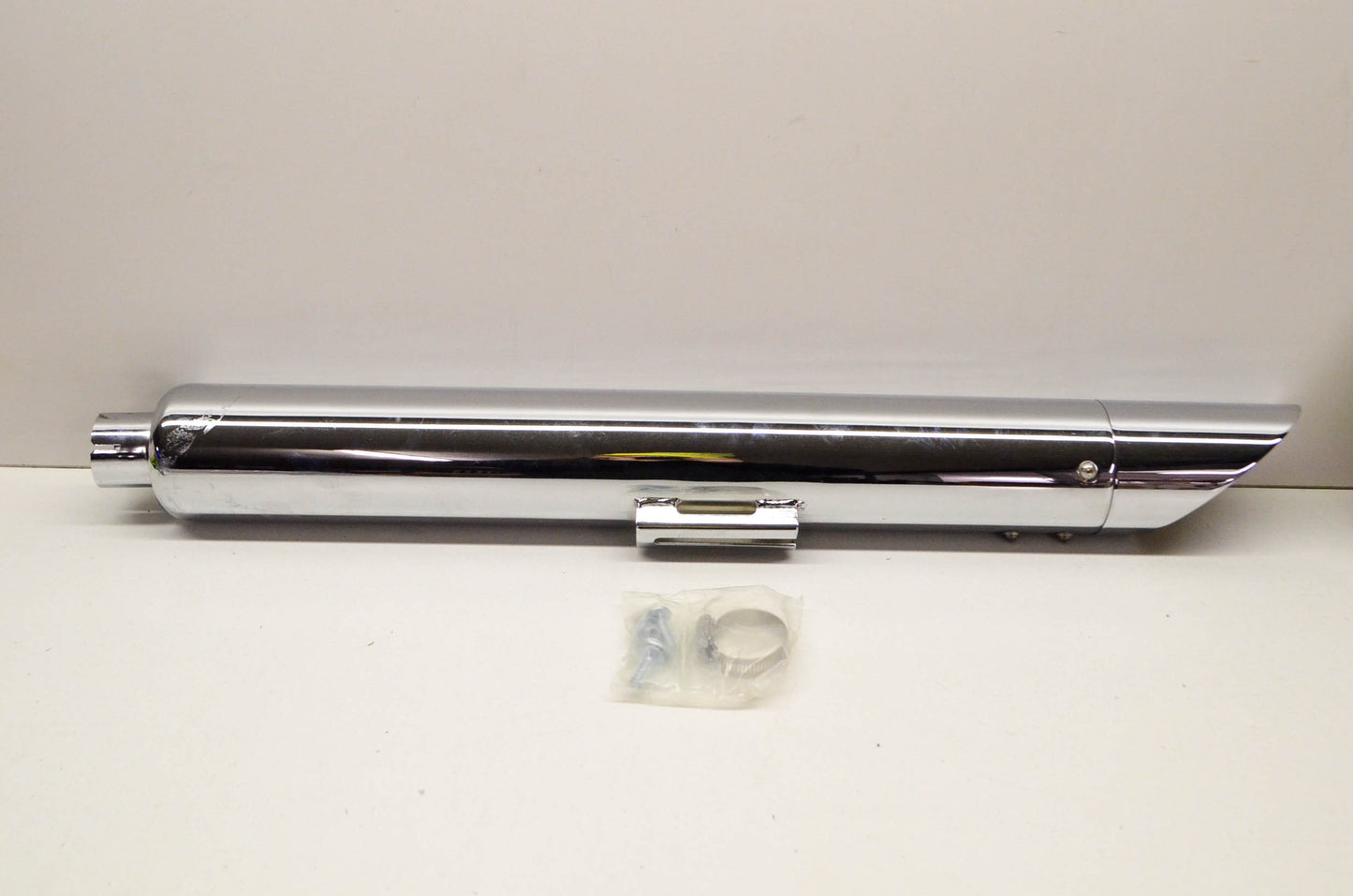 Slip-On Muffler Roadliner/ Stratoliner. NOS