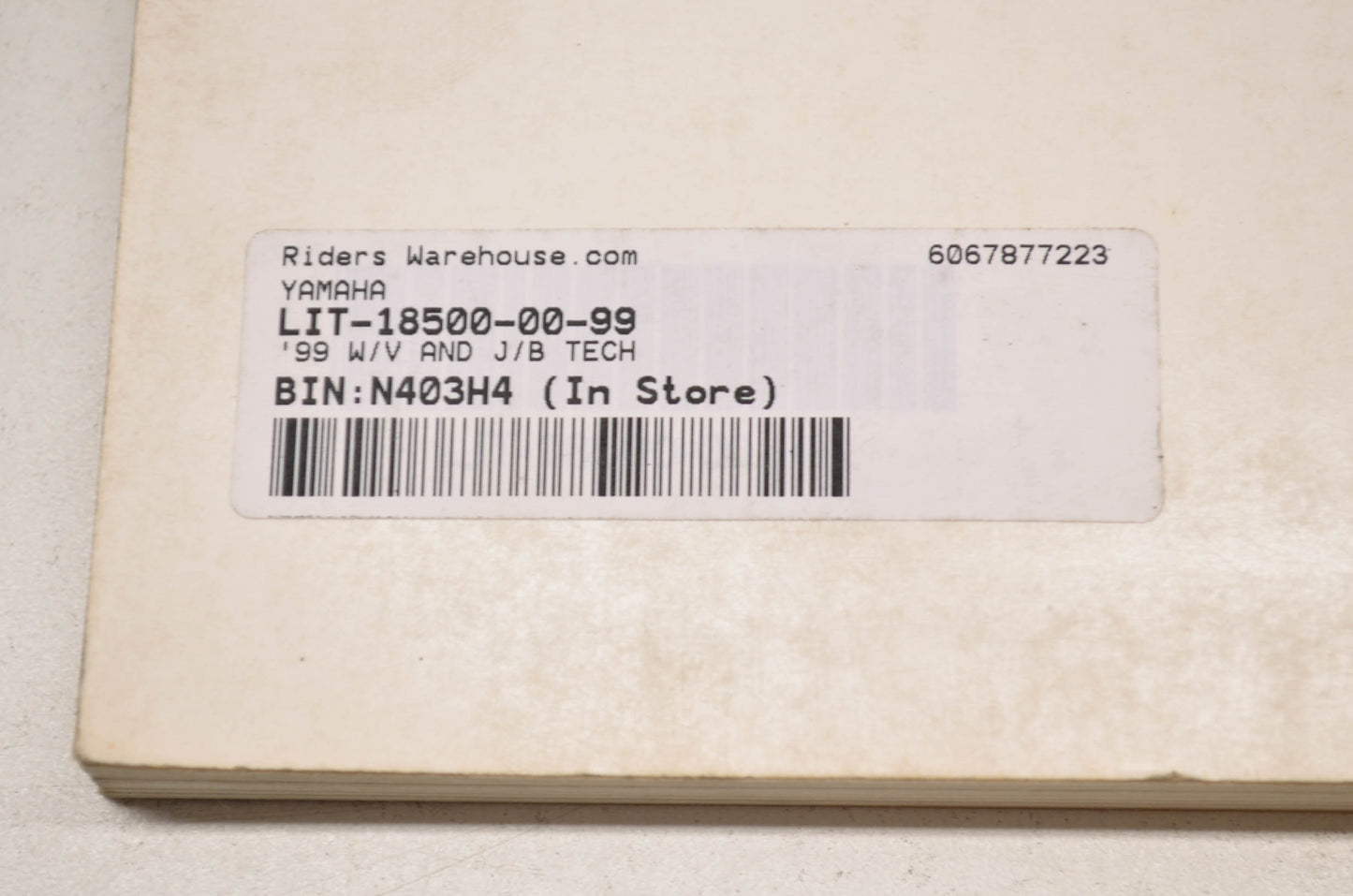 OEM Yamaha LIT-18500-00-99 Technical Update '99 W/V AND J/B