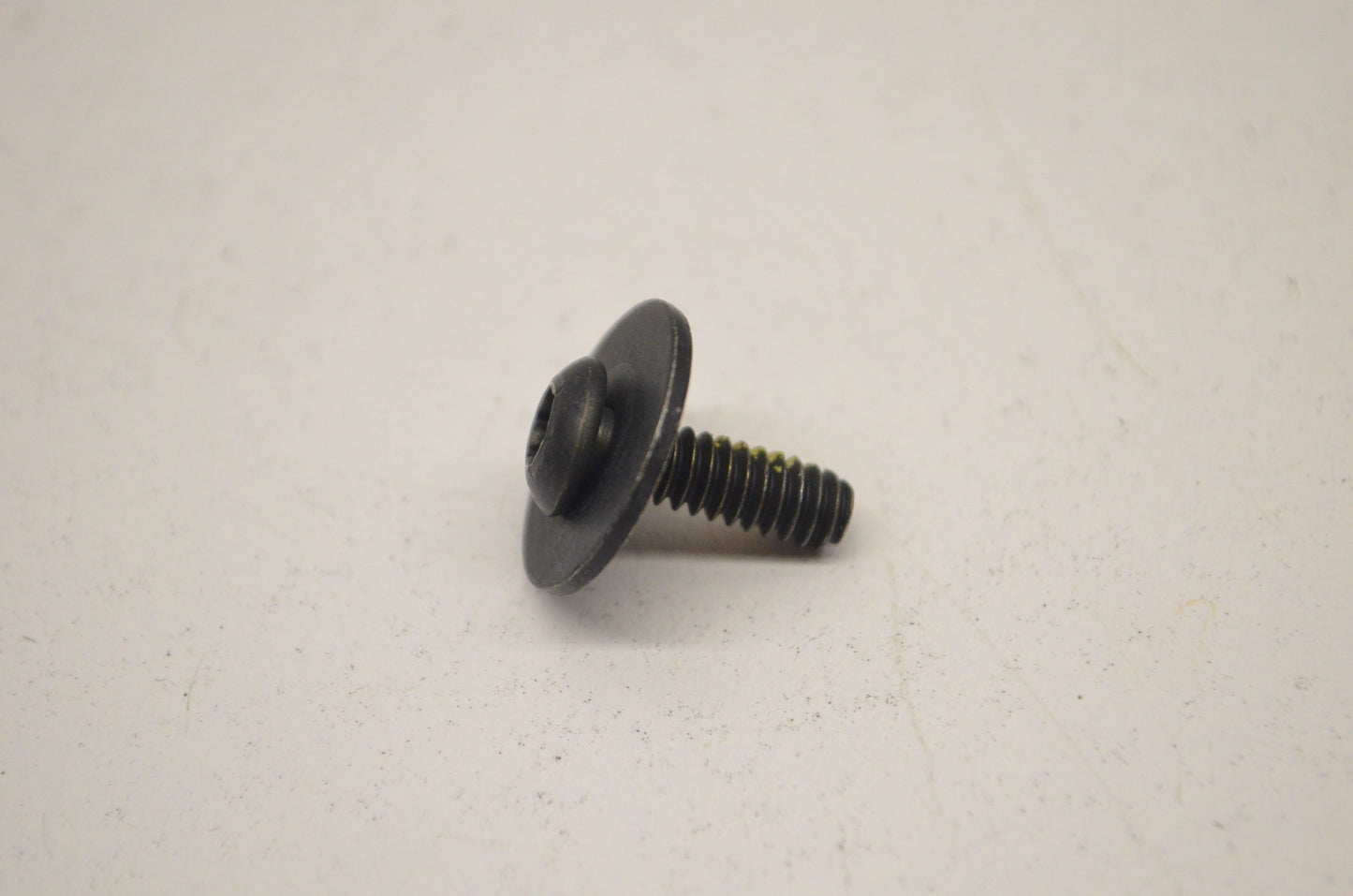 New OEM Polaris 7519359 Screw 10-24X.625 NOS
