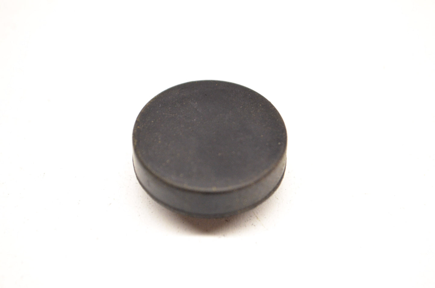 OEM Kawasaki 92075-023 Rubber Dual Seat Damper NOS