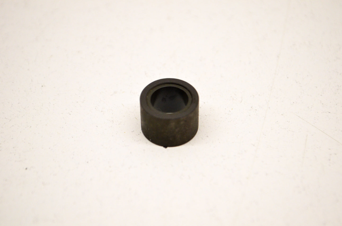 OEM Kawasaki 92122-1204 Roller NOS