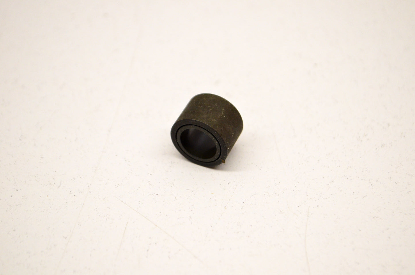 OEM Kawasaki 92122-1204 Roller NOS