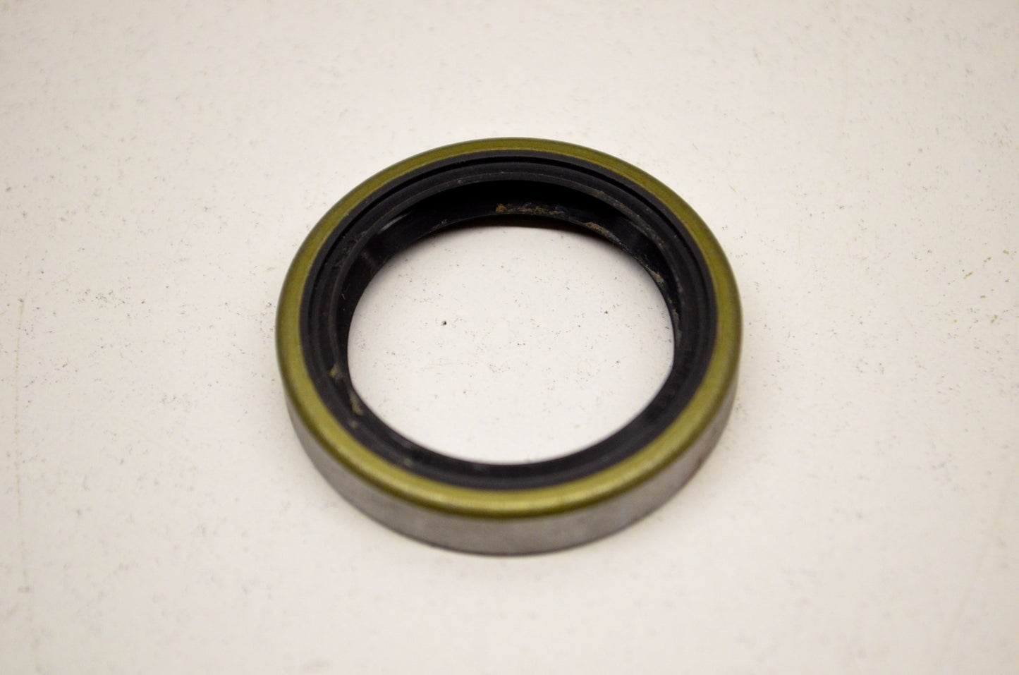 OEM Kawasaki 92050-033 Oil Seal TB3040 NOS