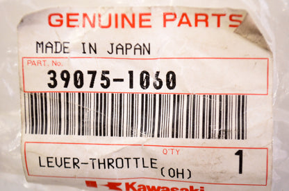 OEM Kawasaki 39075-1060 Throttle Lever NOS