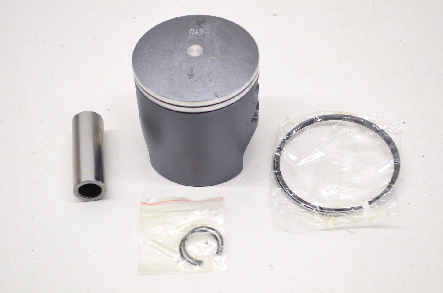 Kimpex 982213, 09-817M Piston Kit NOS