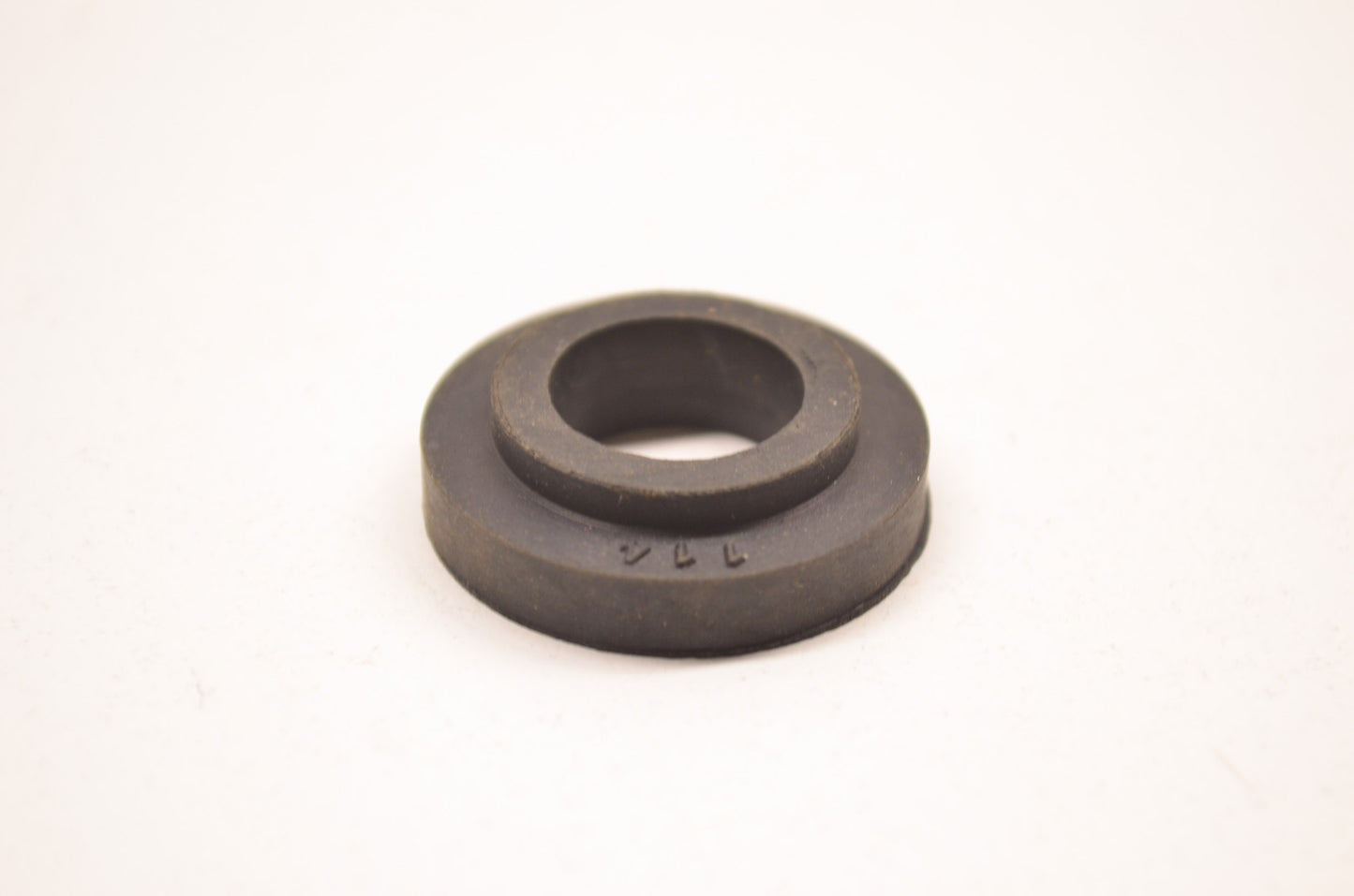 OEM Kawasaki 92075-114 Rubber Damper A NOS