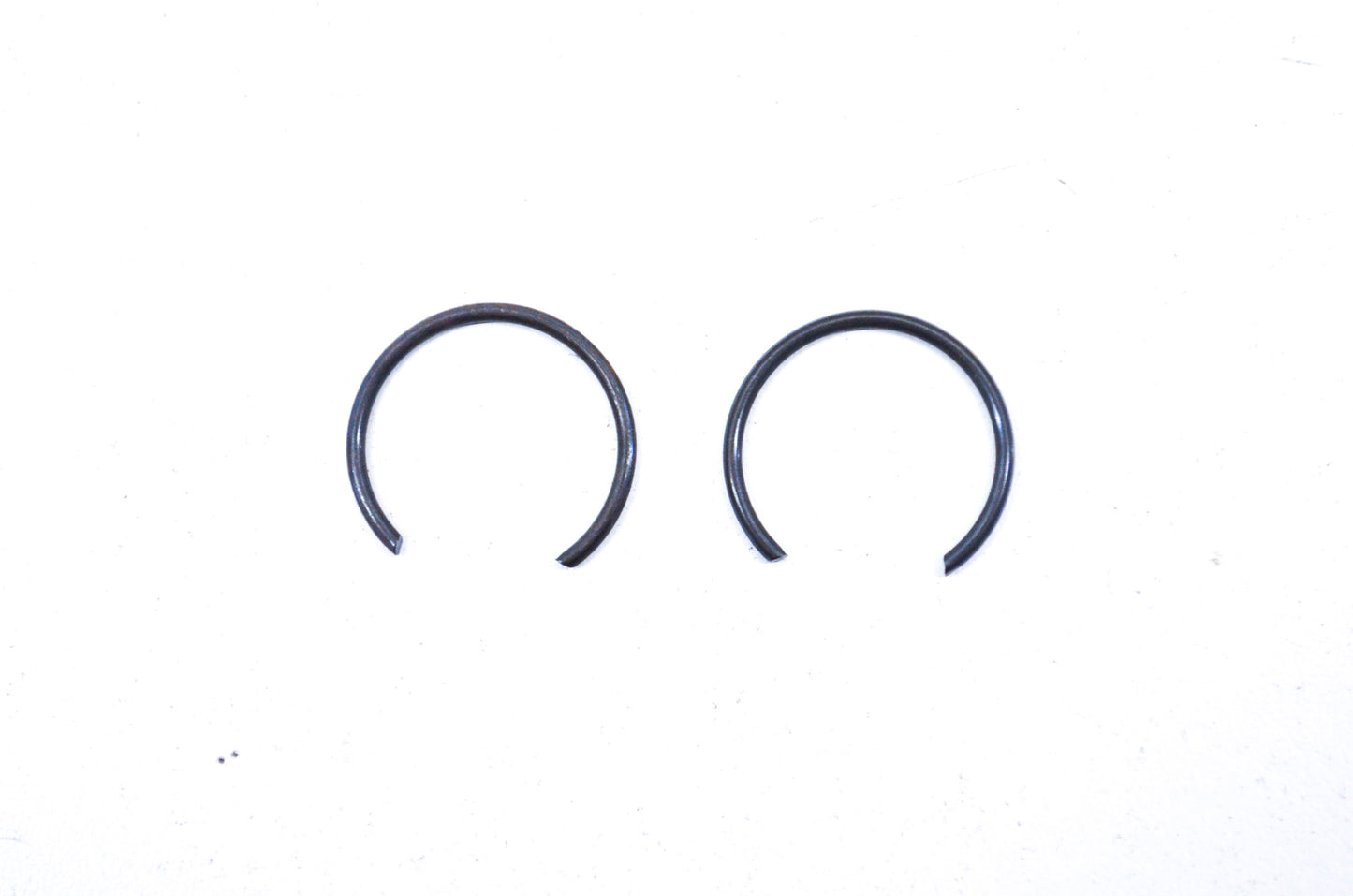New OEM Ducati Circlip Qty 2 NOS
