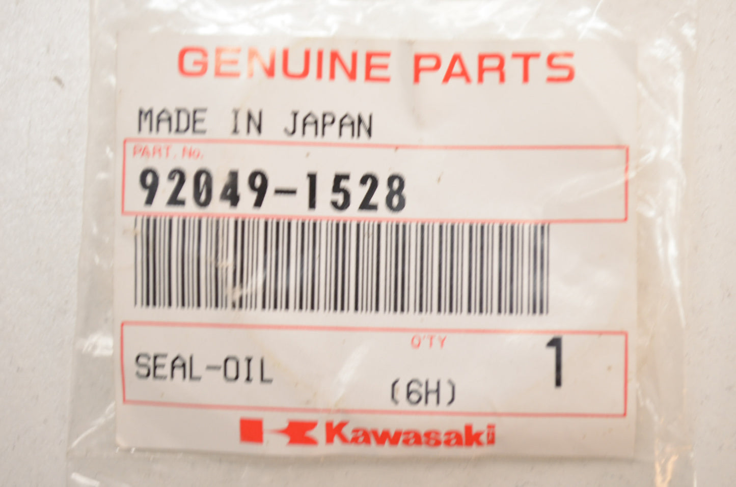 New OEM Kawasaki 92049-1528 Oil Seal NOS