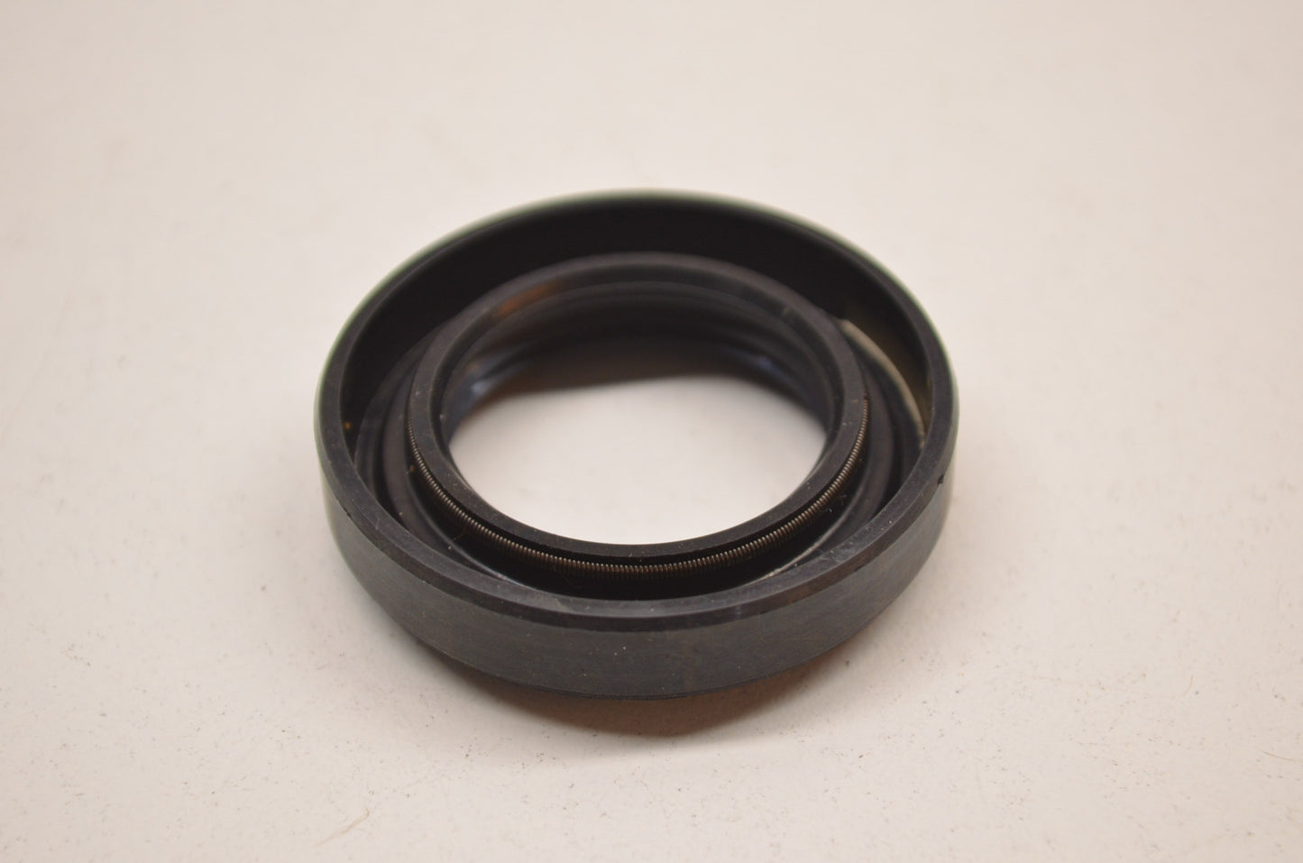 OEM Kawasaki 92049-1260 Oil Seal SDD4 28 44 8 NOS
