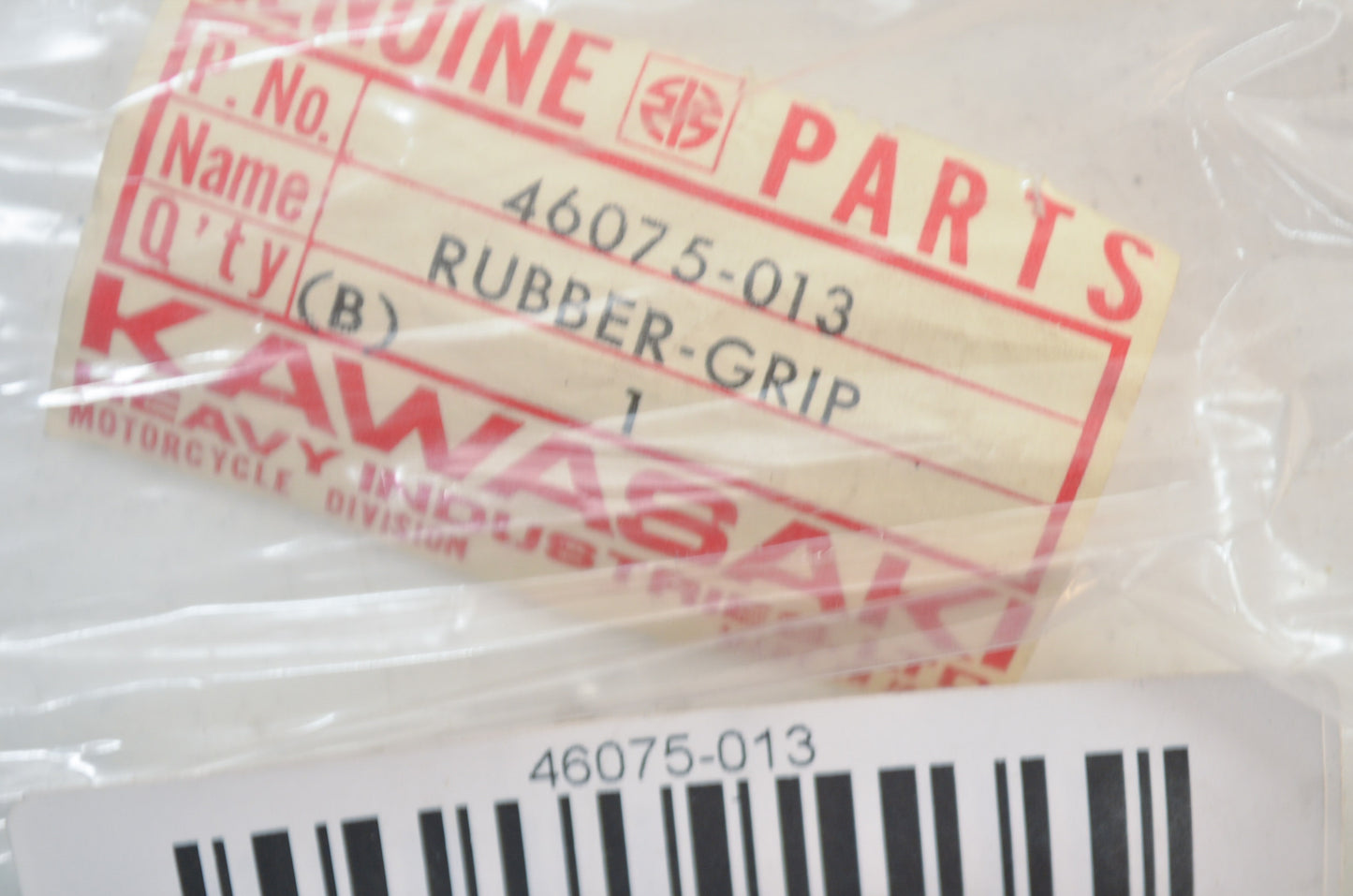 OEM Kawasaki 46075-013 Left Hand Rubber Grip NOS