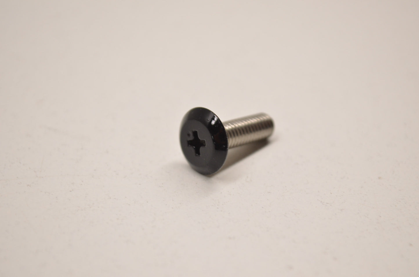 New OEM Kawasaki 92009-1909 Screw 5x16 NOS