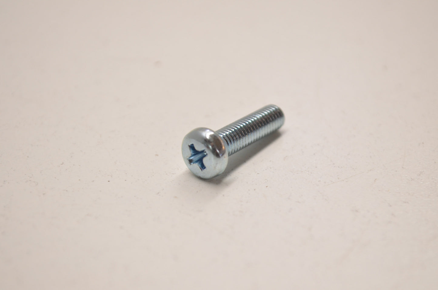 OEM Kawasaki 220B0520 Pan Head Screw 5X20 NOS