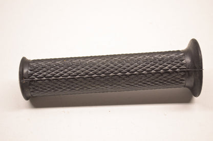 OEM Kawasaki 46075-007 Left Hand Rubber Grip NOS