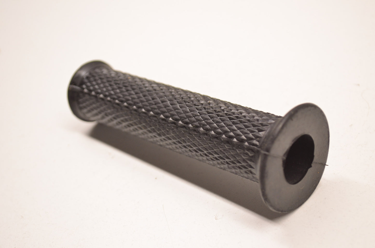 OEM Kawasaki 46075-007 Left Hand Rubber Grip NOS