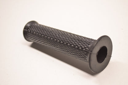 OEM Kawasaki 46075-007 Left Hand Rubber Grip NOS