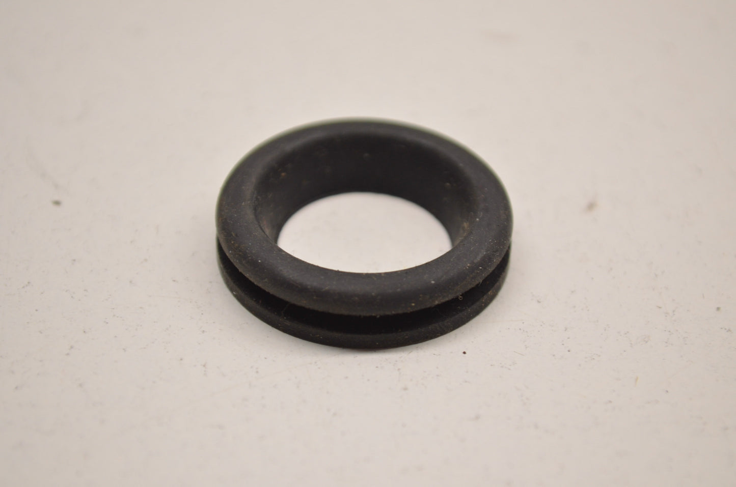 OEM Kawasaki 92071-065 Right Hand Side Cover Grommet NOS