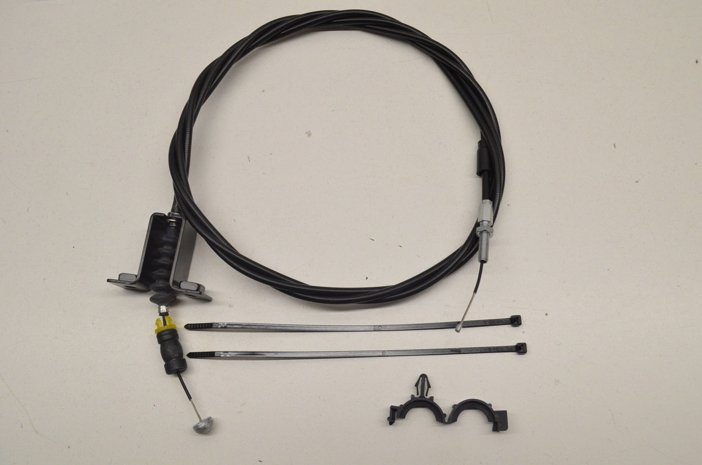 New OEM Polaris 2203932 Throttle Cable Kit NOS