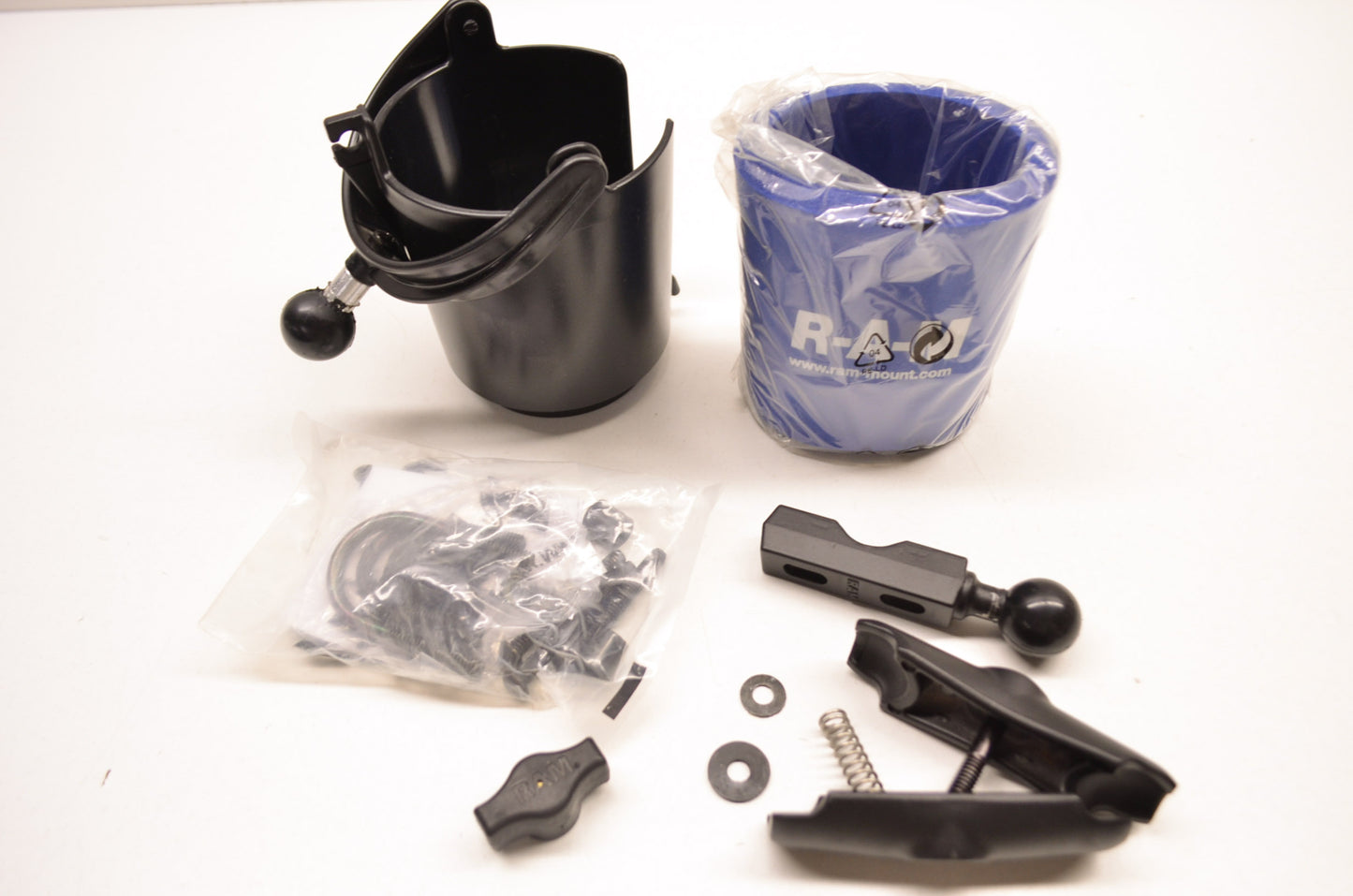 New Ram Mounts Self-Leveling Drink Cup Holder NOS