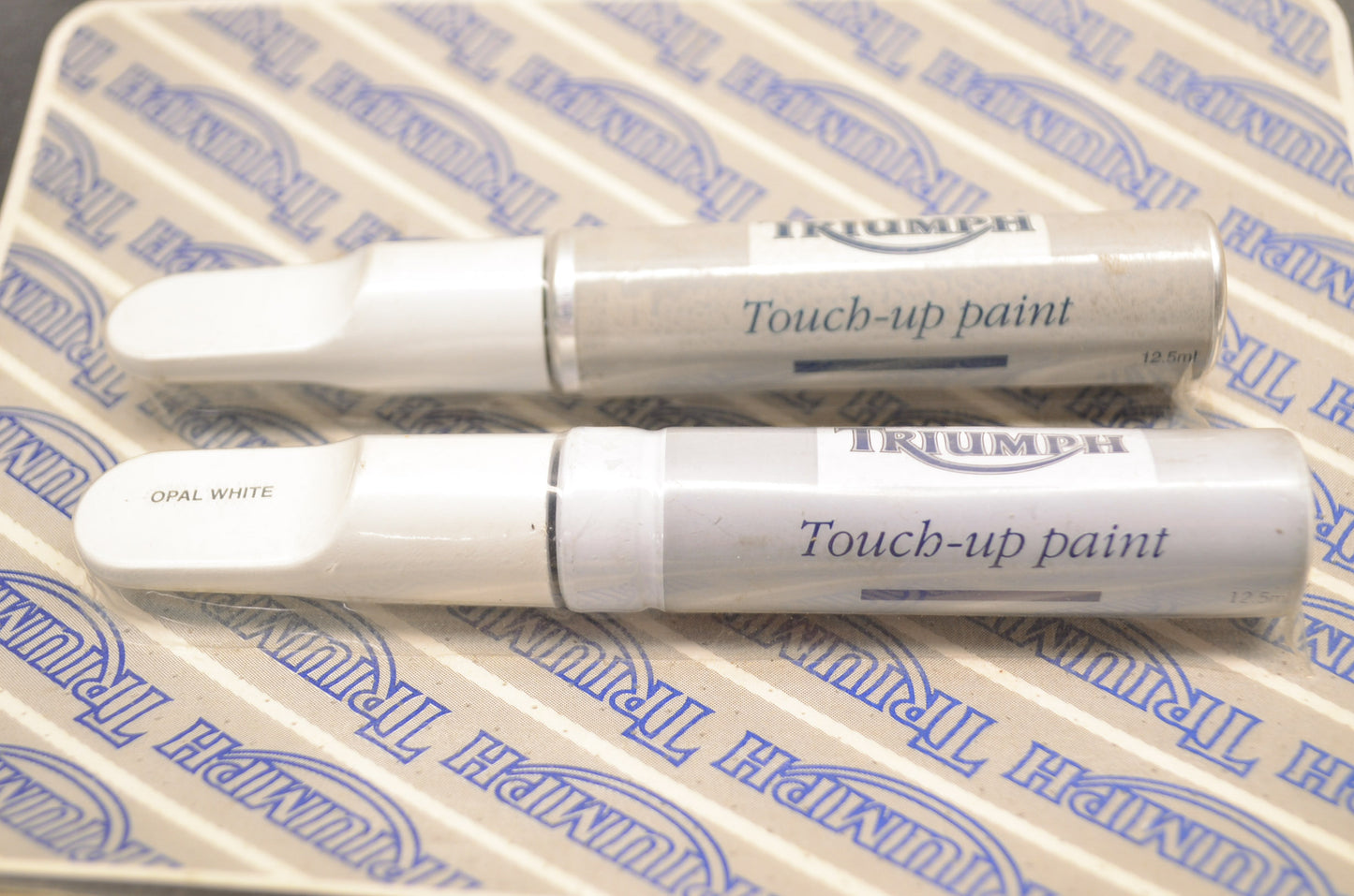 Touch-Up Paint Kit Opal White NOS