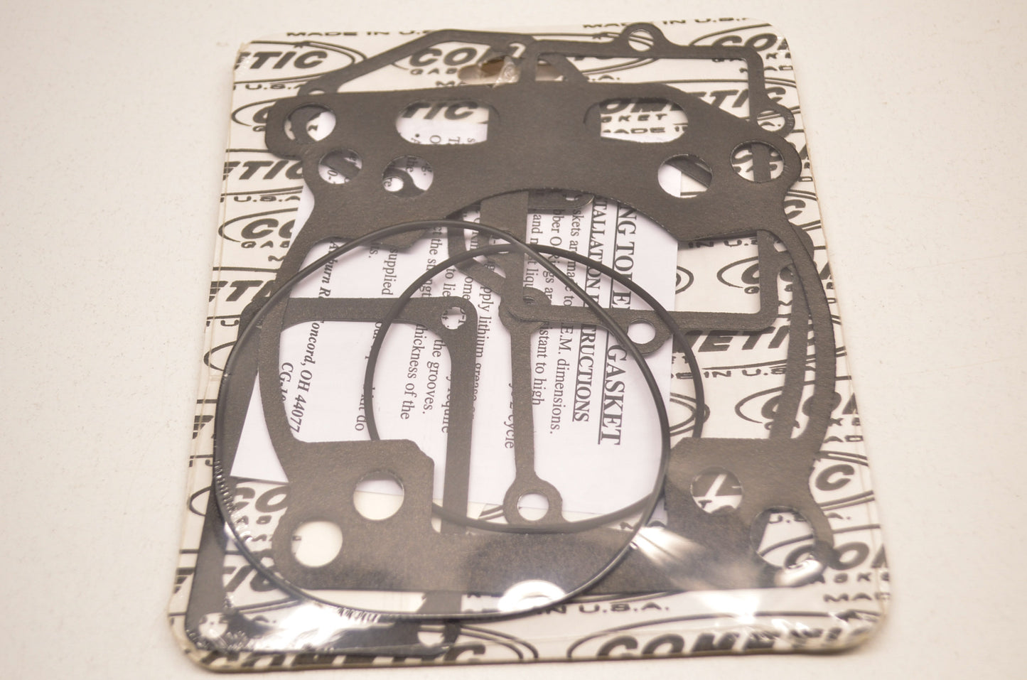 Cometic 41-5069, C7779 Top End Gasket Kit O-Ring 01-02 RM250 NOS