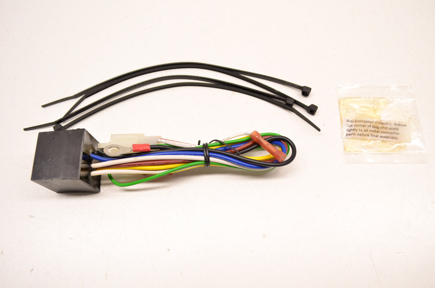 New KuryAkyn Trailer Wiring Harness 5 to 4 Wire NOS