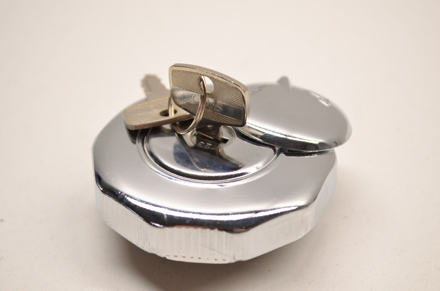 New Aftermarket Locking Gas Cap NOS