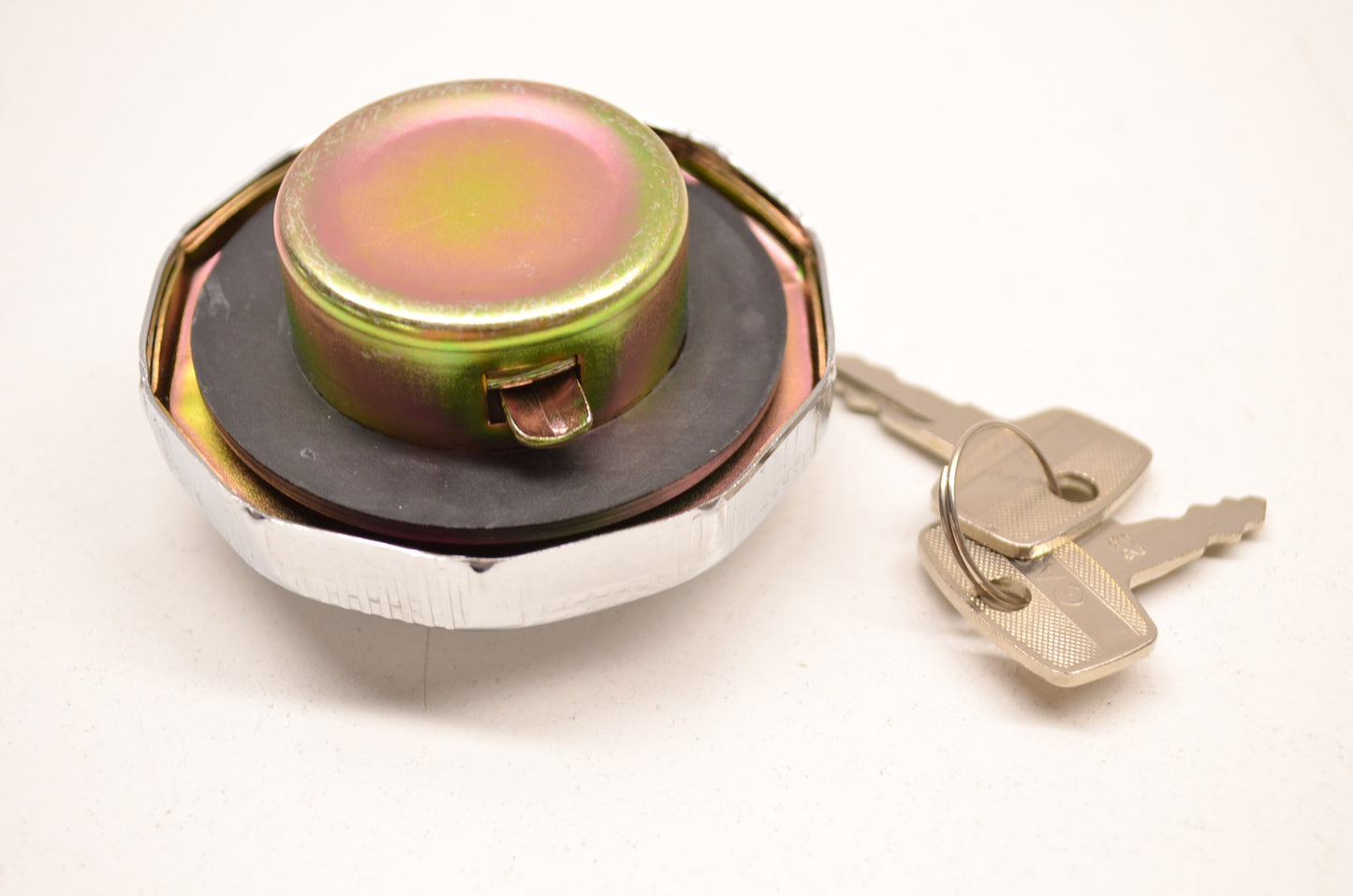 New Aftermarket Locking Gas Cap NOS