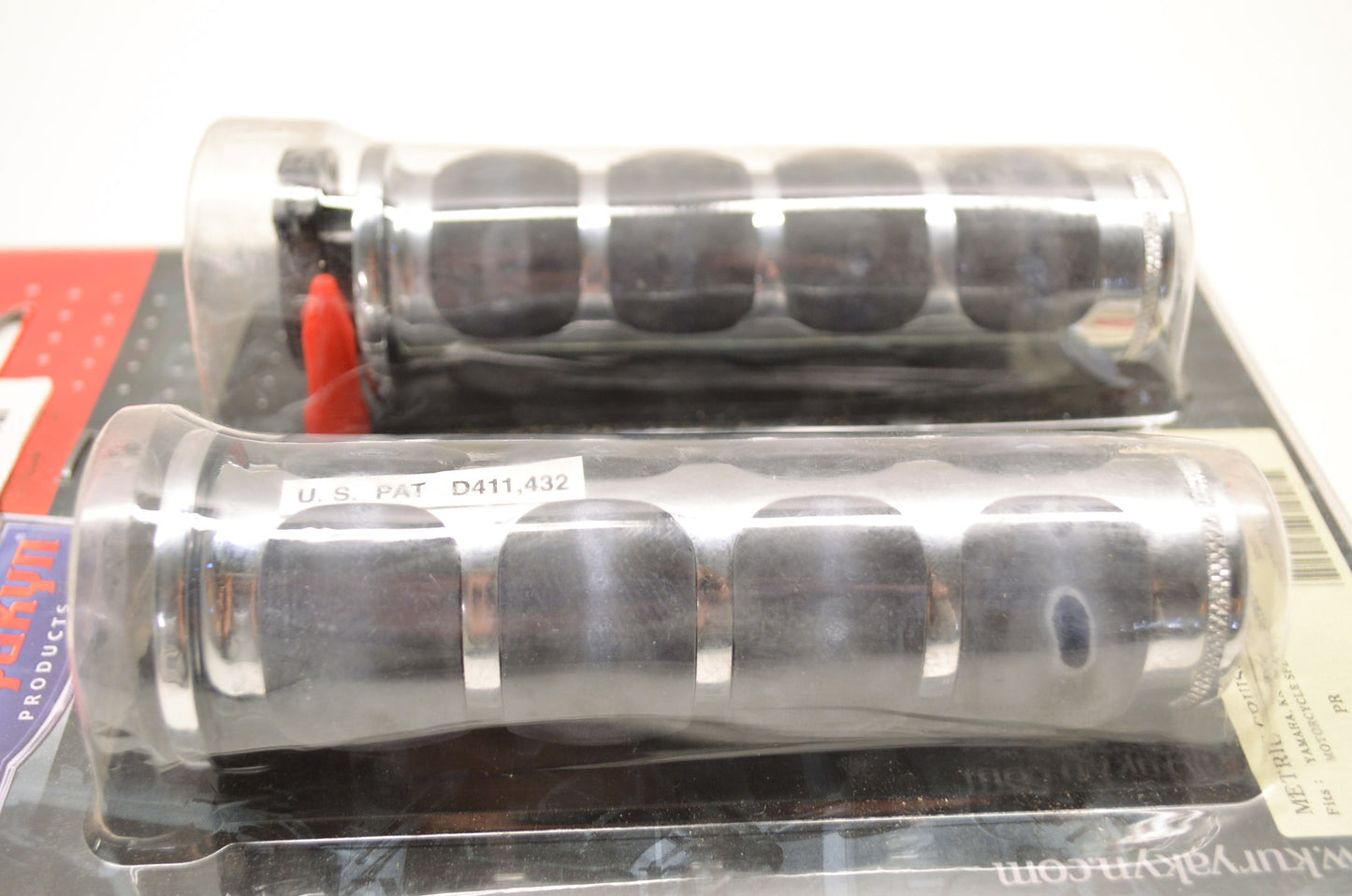 New KuryAkyn Metric Cruiser Chrome Iso Grip Kit NOS