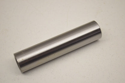 New OEM Yamaha 5KM-23448-00-00 Spacer NOS