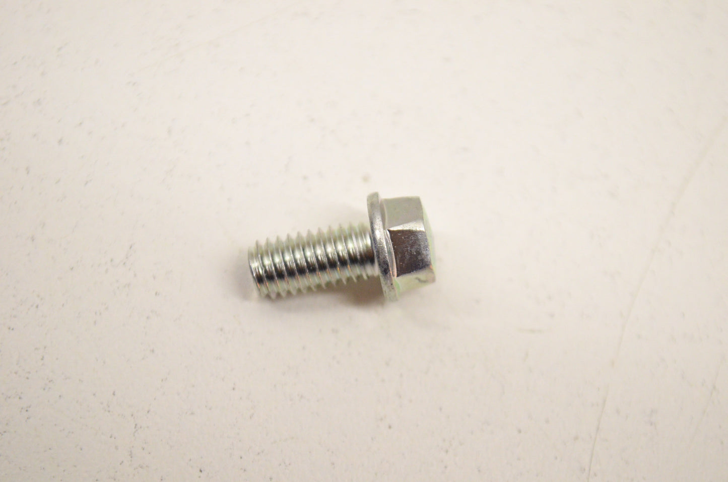 OEM Yamaha 95022-06012-00 Flange Bolt NOS