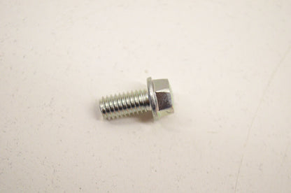 OEM Yamaha 95022-06012-00 Flange Bolt NOS