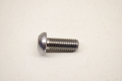 New OEM Yamaha 92014-08020-00 Button Head Bolt NOS