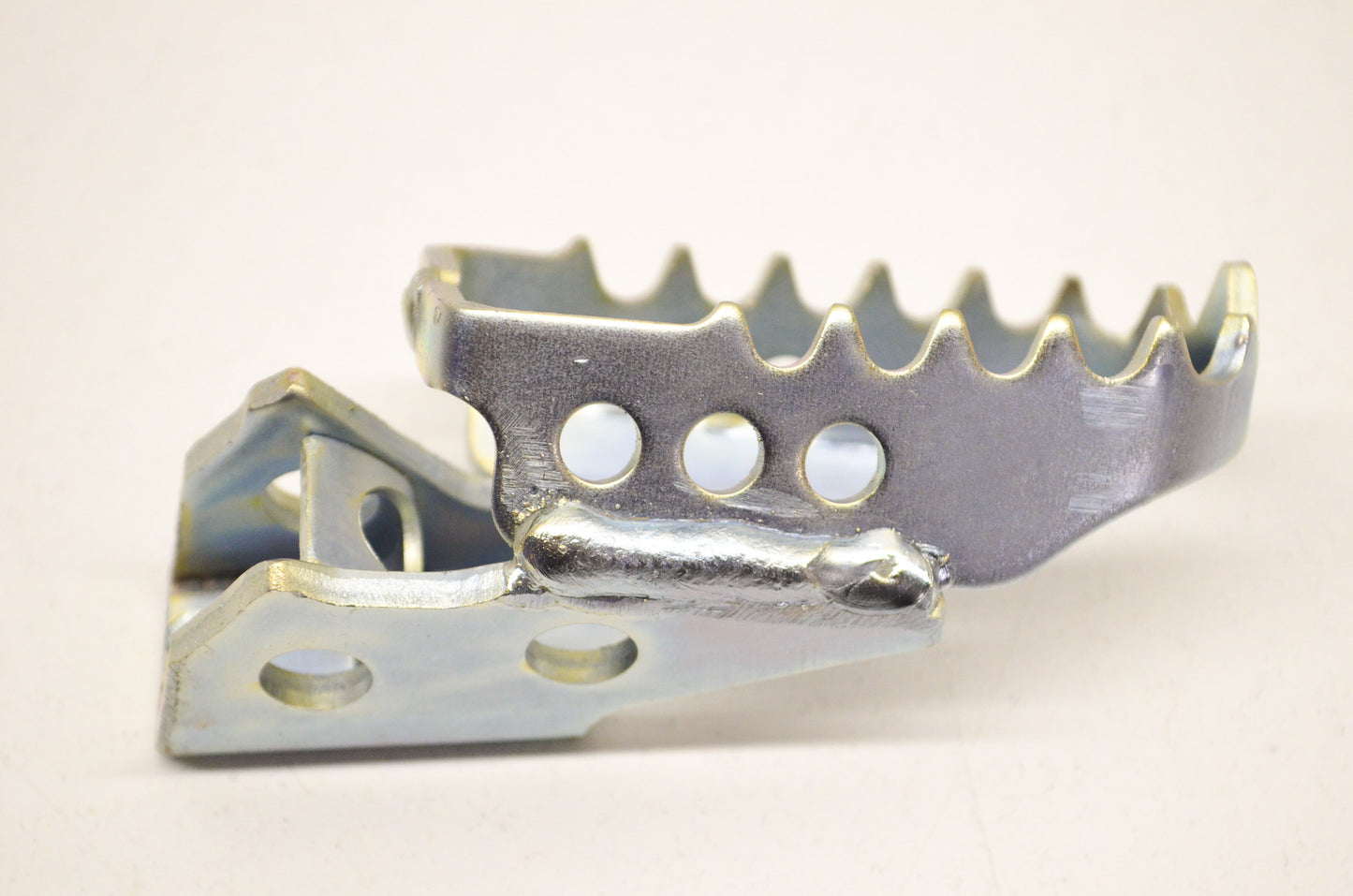 OEM Yamaha 4DA-27421-00-00 Footrest 2 NOS