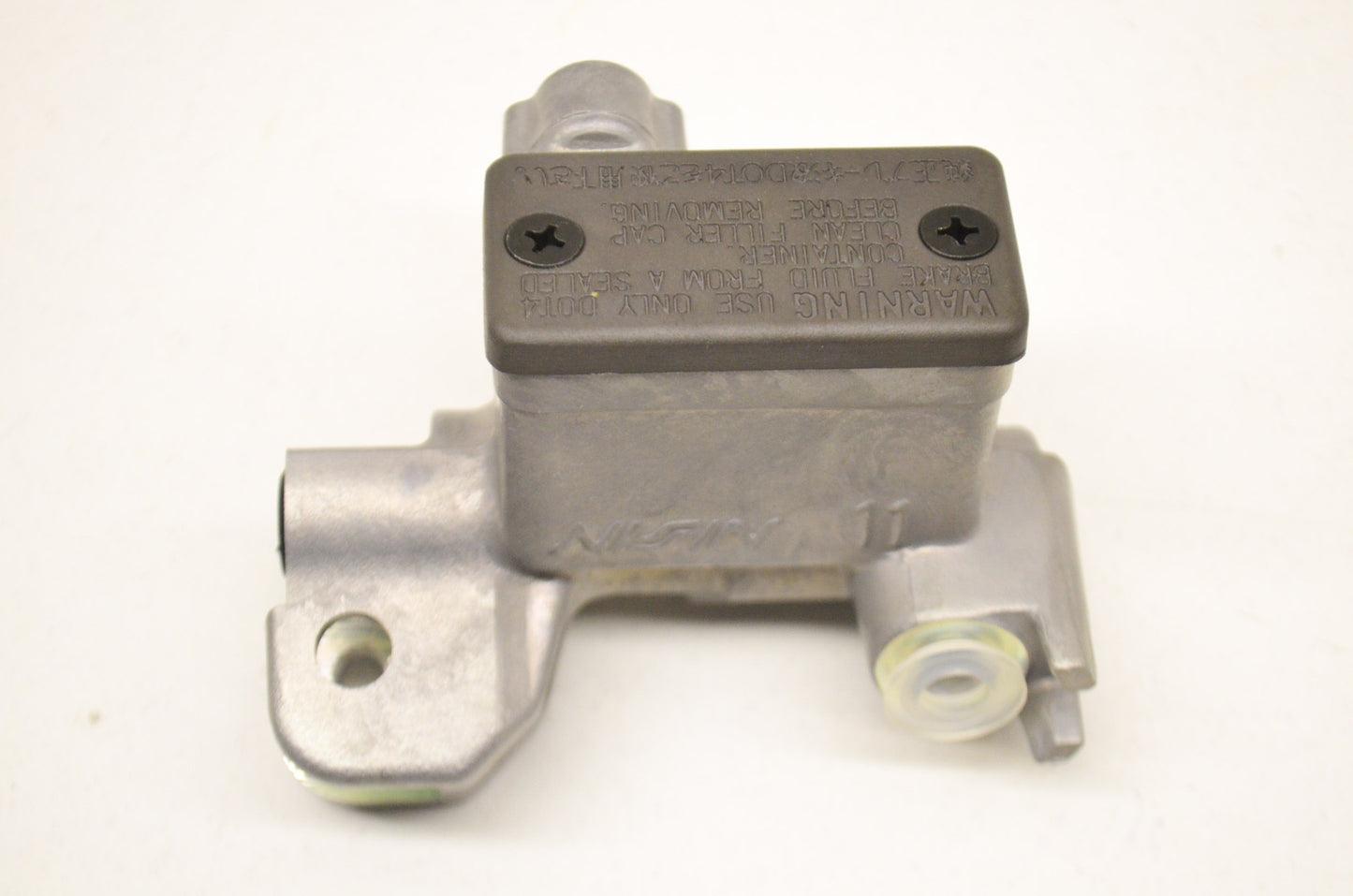 OEM Yamaha 5UN-W2587-00-00 Master Cylinder Sub Assembly NOS